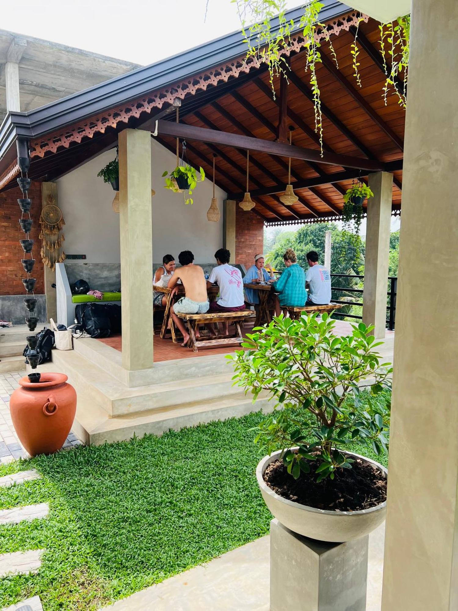 Sunset Bay Bed & Breakfast Dikwella Luaran gambar